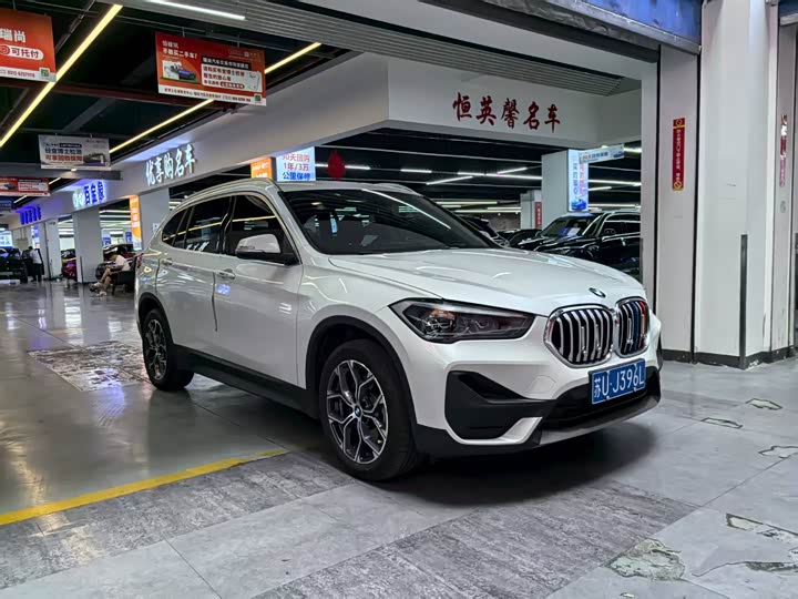 Фото 3 - BMW X1