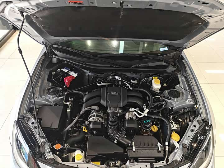 Фото 14 - Subaru BRZ