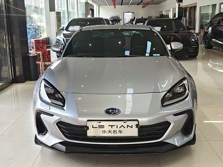 Фото 4 - Subaru BRZ