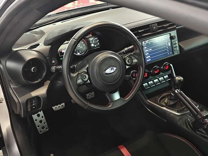 Фото 9 - Subaru BRZ