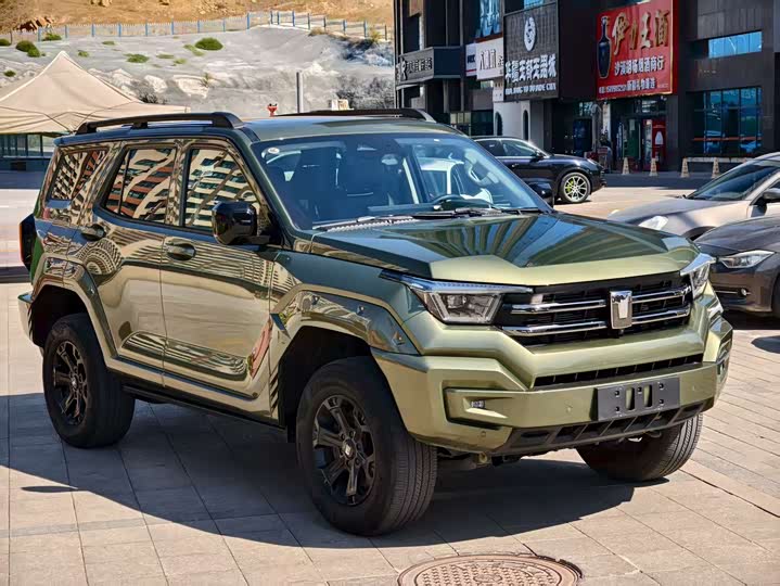 Фото 1 - Tank 400 Hybrid