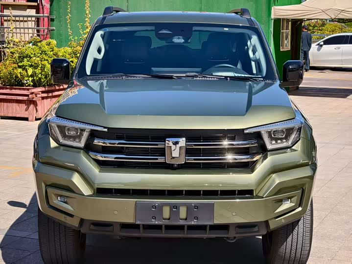 Фото 2 - Tank 400 Hybrid