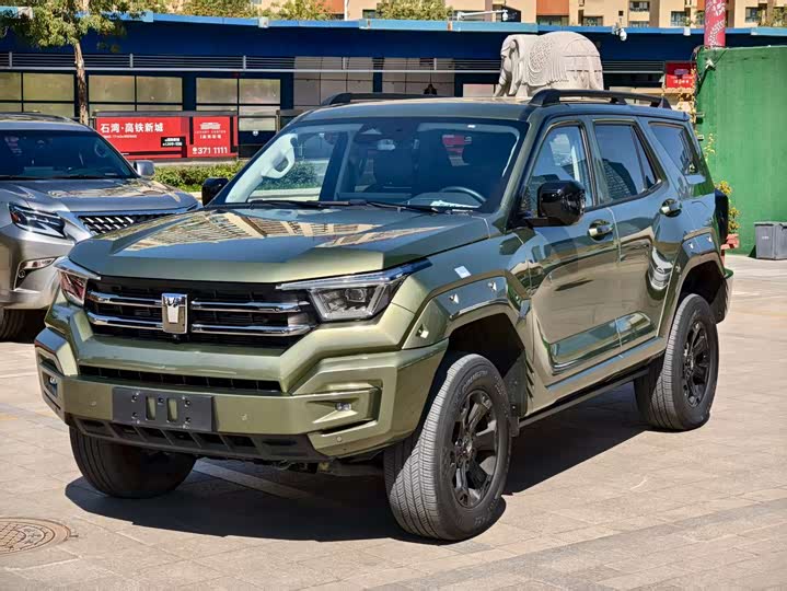 Фото 3 - Tank 400 Hybrid