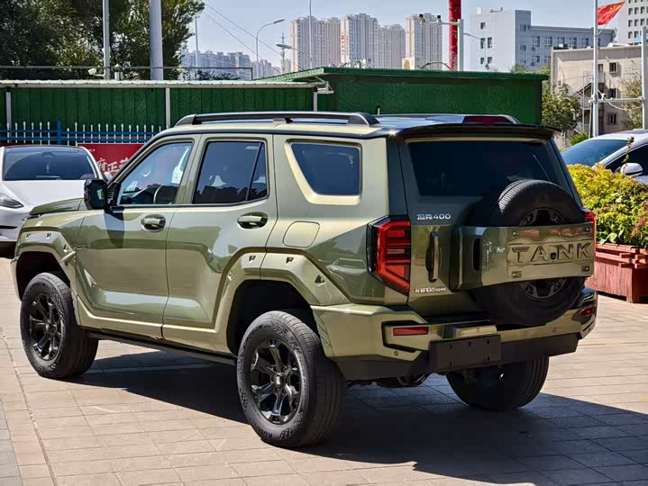 Фото 9 - Tank 400 Hybrid