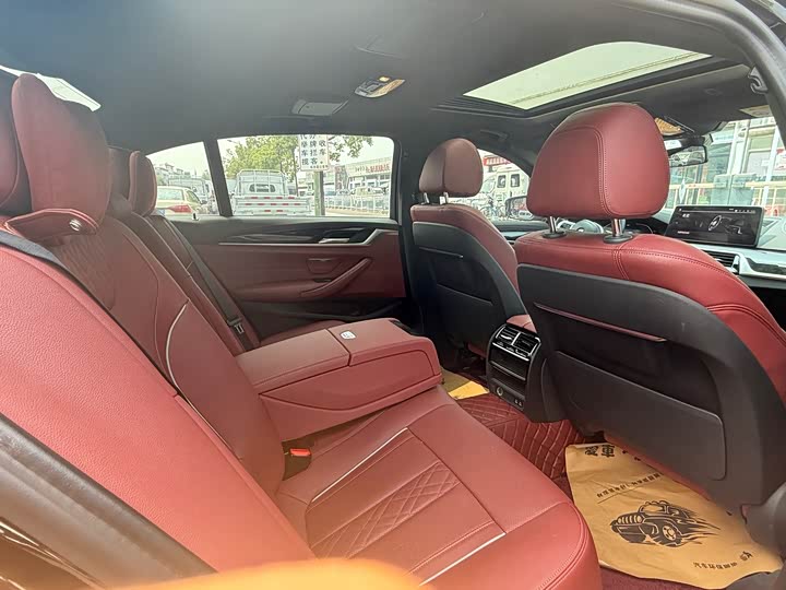 Фото 5 - BMW 5 Series