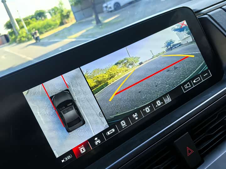 Фото 14 - Ford Tourneo