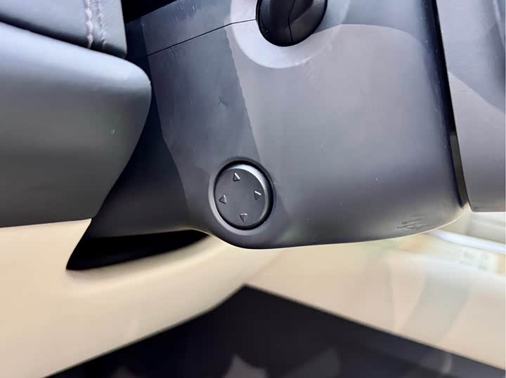 Фото 10 - LiXiang L7