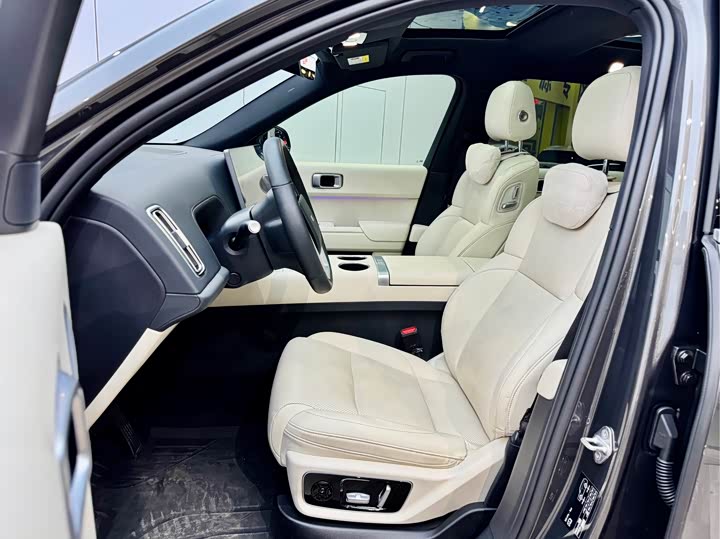 Фото 8 - LiXiang L7