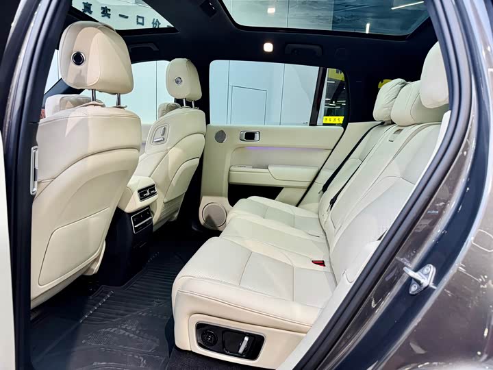 Фото 9 - LiXiang L7