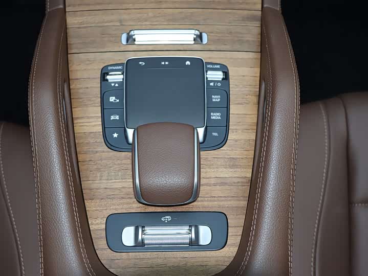 Фото 11 - Mercedes-Benz GLE-Class