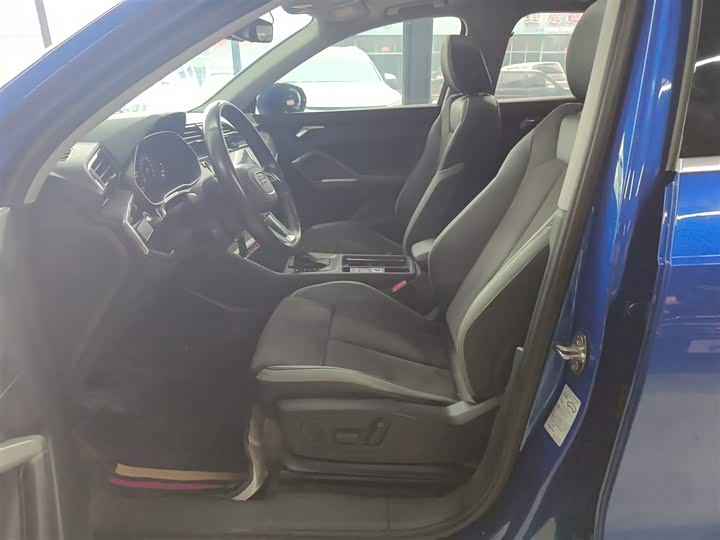 Фото 15 - Audi Q3