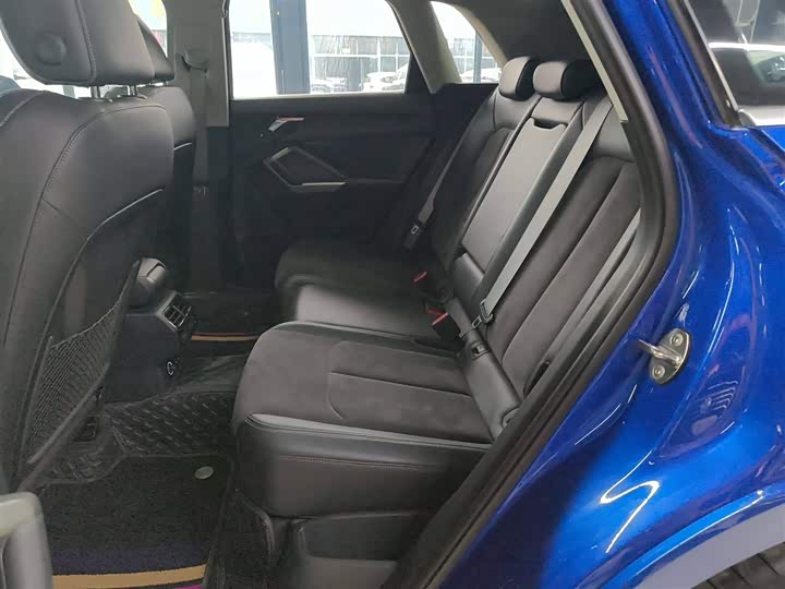 Фото 17 - Audi Q3