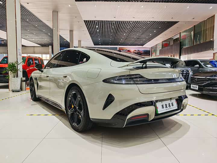 Фото 15 - Xiaomi SU7