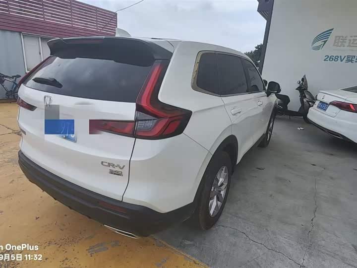 Фото 9 - Honda CR-V