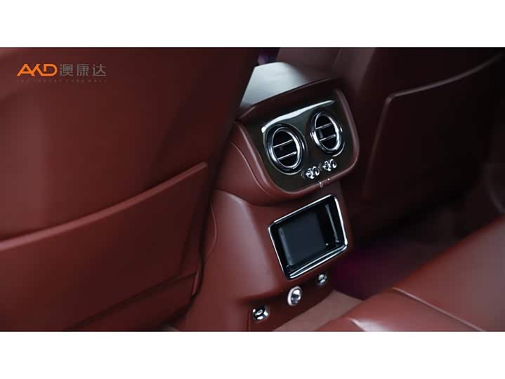 Фото 9 - Bentley Bentayga