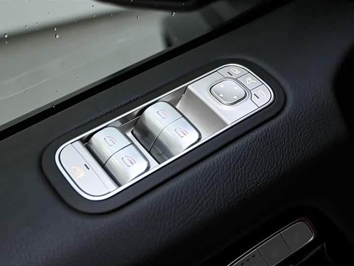 Фото 16 - Mercedes-Benz G-Class AMG