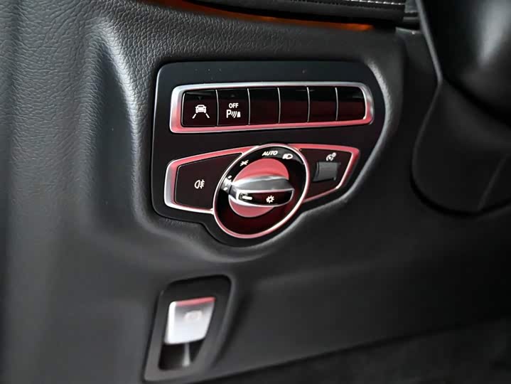 Фото 18 - Mercedes-Benz G-Class AMG