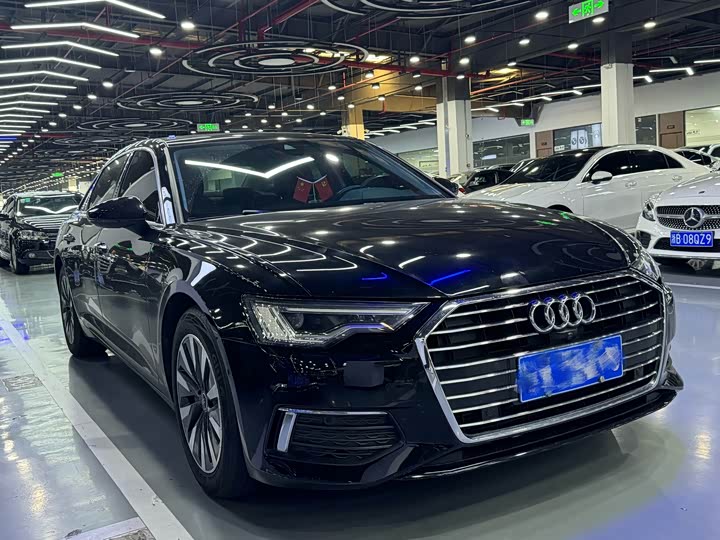 Фото 3 - Audi A6L