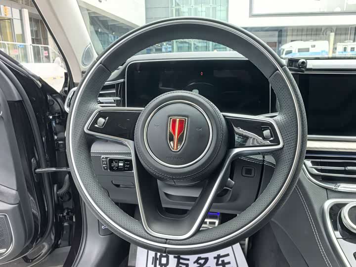 Фото 21 - Hongqi H9