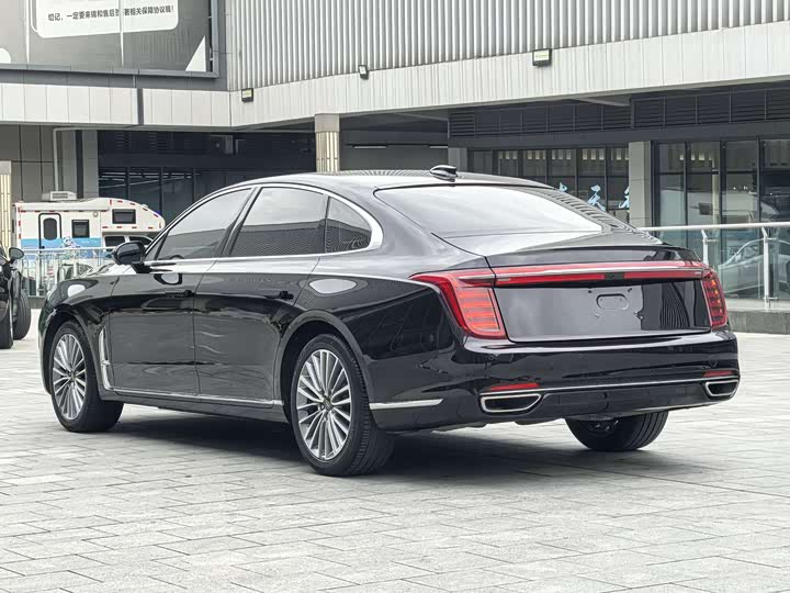 Фото 7 - Hongqi H9