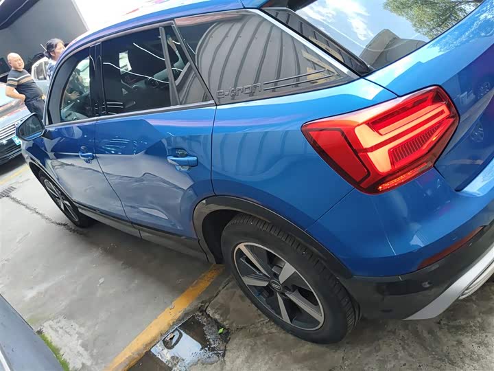 Фото 5 - Audi Q2L e-tron