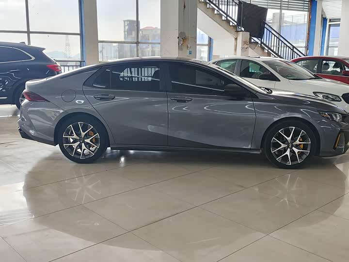 Фото 3 - GAC Trumpchi Empow R