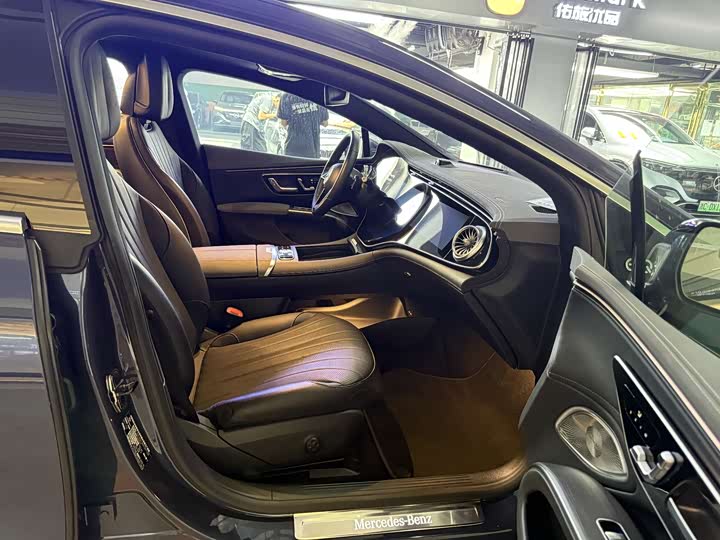 Фото 12 - Mercedes-Benz EQS