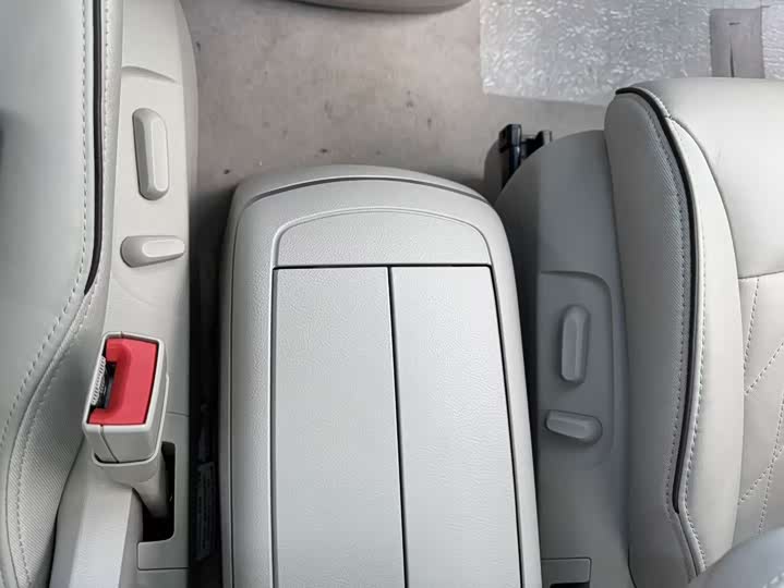 Фото 27 - Buick GL8 ES