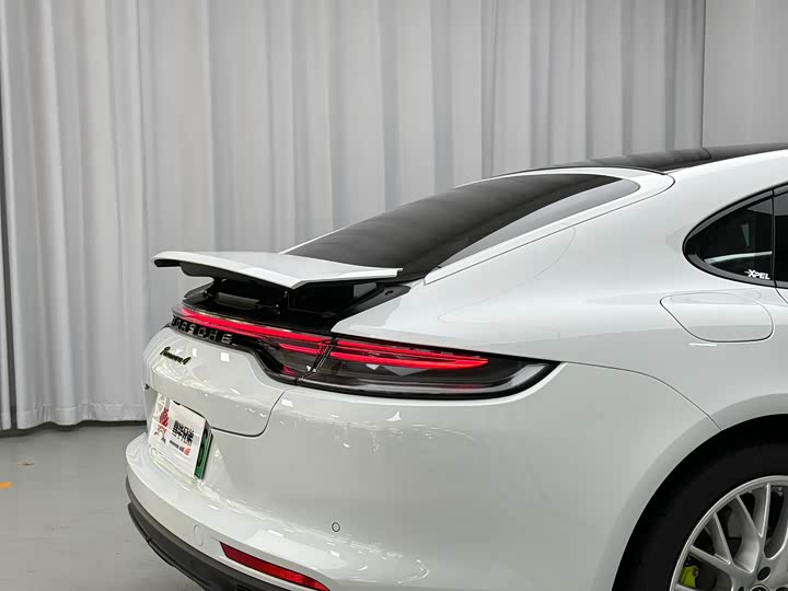 Фото 16 - Porsche Panamera Hybrid