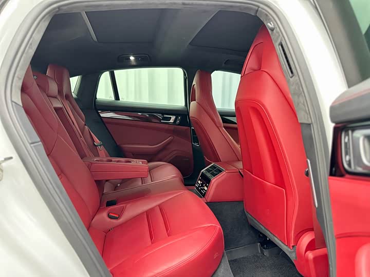 Фото 28 - Porsche Panamera Hybrid