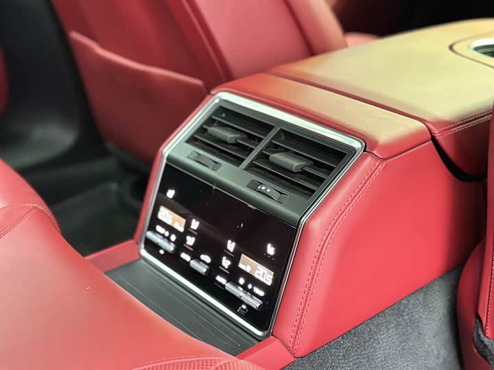 Фото 30 - Porsche Panamera Hybrid