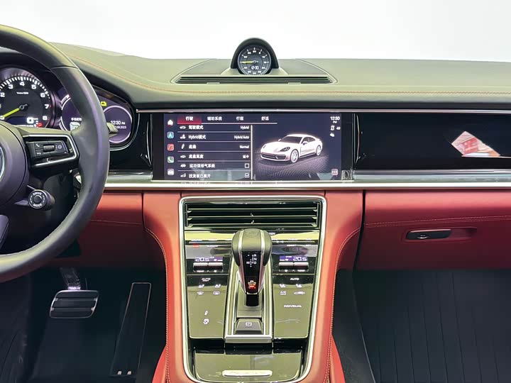 Фото 31 - Porsche Panamera Hybrid