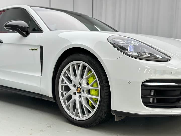 Фото 7 - Porsche Panamera Hybrid