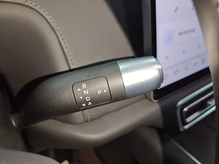 Фото 14 - LiXiang L8