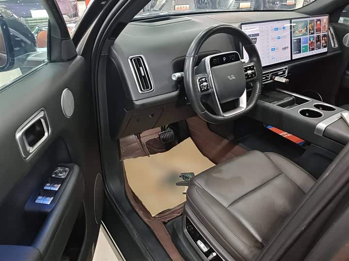 Фото 16 - LiXiang L8