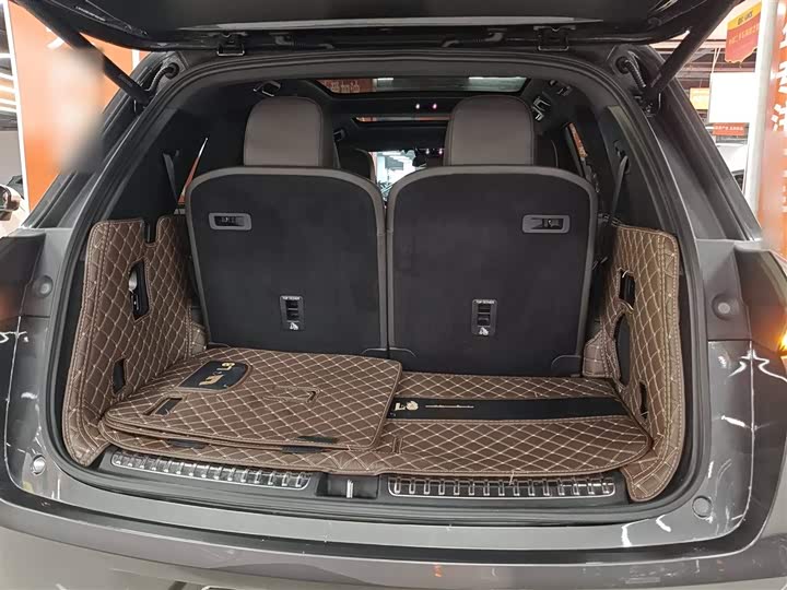 Фото 19 - LiXiang L8