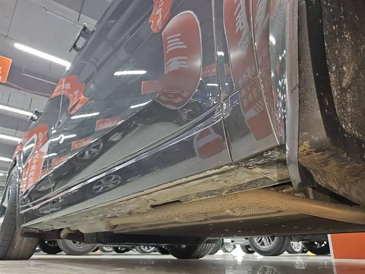 Фото 21 - LiXiang L8