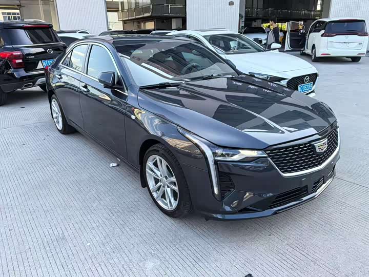 Фото 2 - Cadillac CT4