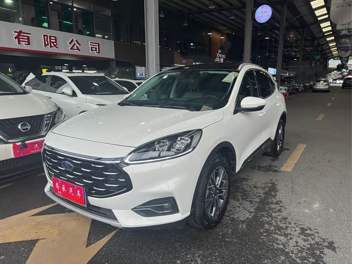 Фото 1 - Ford Escape