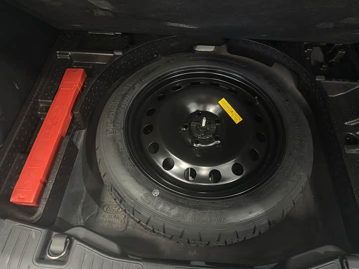 Фото 7 - Ford Escape