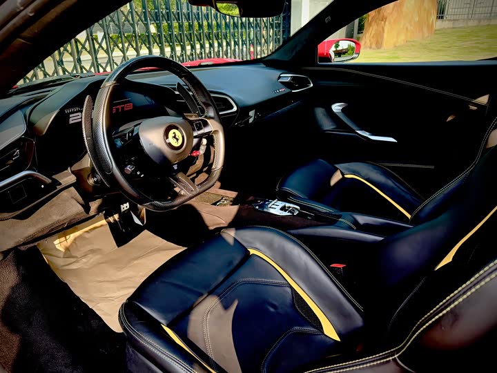 Фото 11 - Ferrari 296