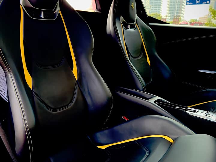 Фото 13 - Ferrari 296