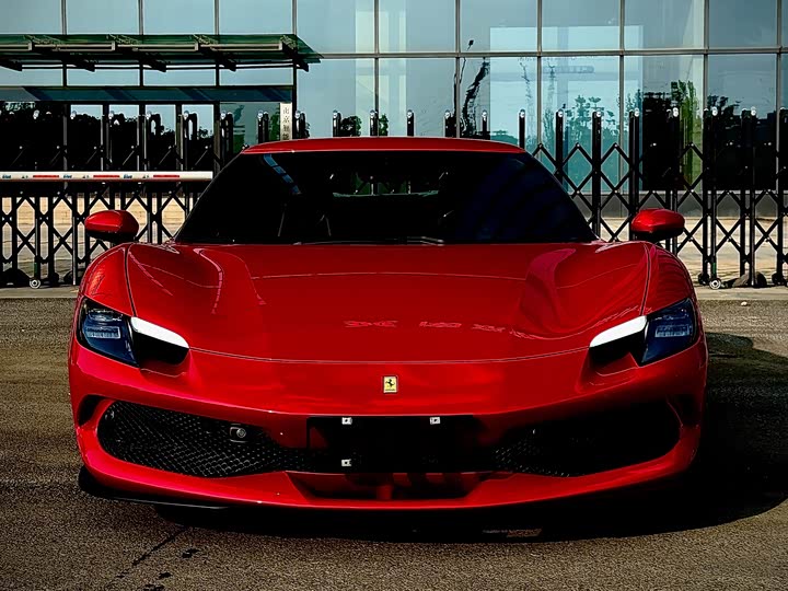 Фото 2 - Ferrari 296