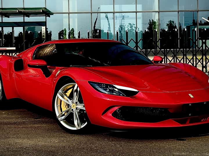 Фото 3 - Ferrari 296