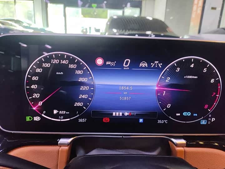 Фото 3 - Mercedes-Benz S-Class