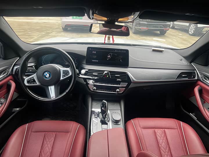 Фото 14 - BMW 5 Series Hybrid