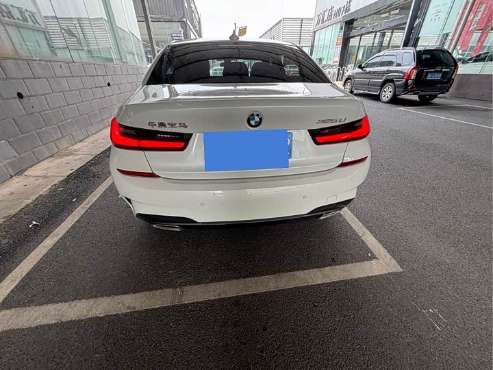 Фото 8 - BMW 3 Series