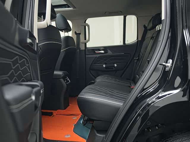 Фото 9 - Tank 300