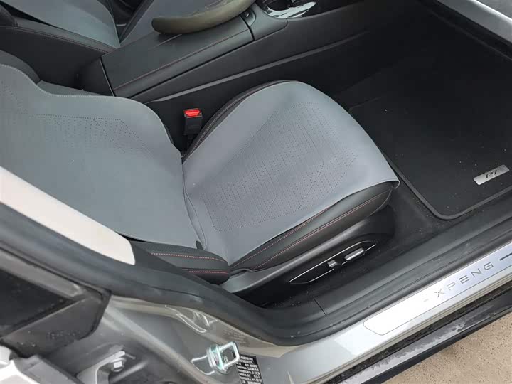 Фото 17 - XPeng P7