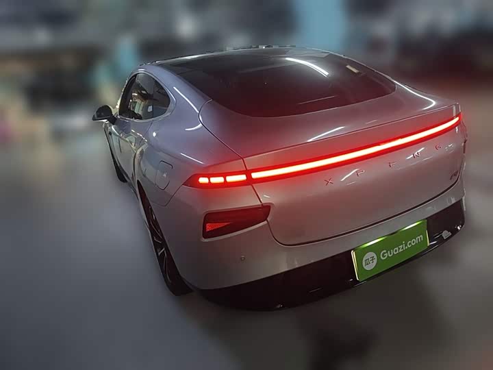 Фото 29 - XPeng P7